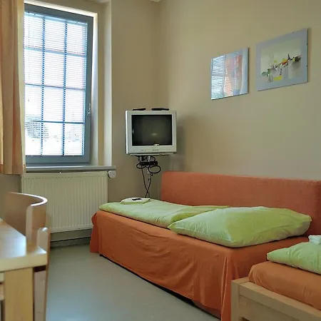 Hostel Lipa - Tovarna Krasna Lipa
