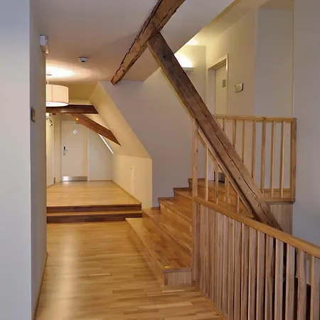 Hostel Lipa - Tovarna Konukevi Krásná Lípa